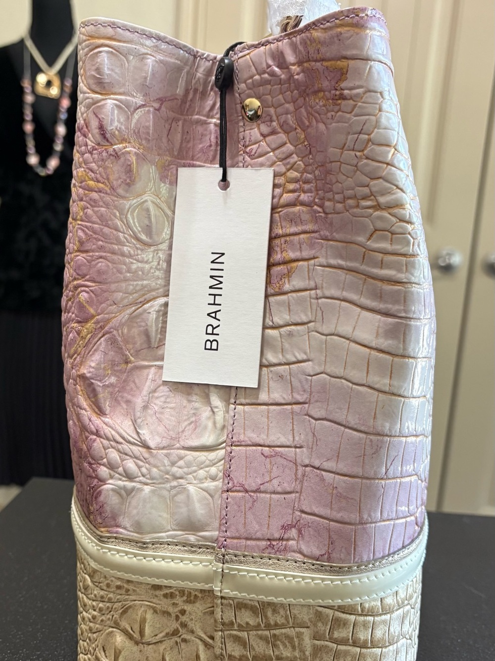NWT Brahmin Amelia and matching CC Wallet in Lilac Whimsey - Picture 4 of 12